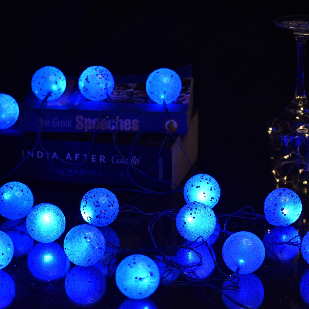 Big Sparkle Ball Light (4 Meters, 6 cm)