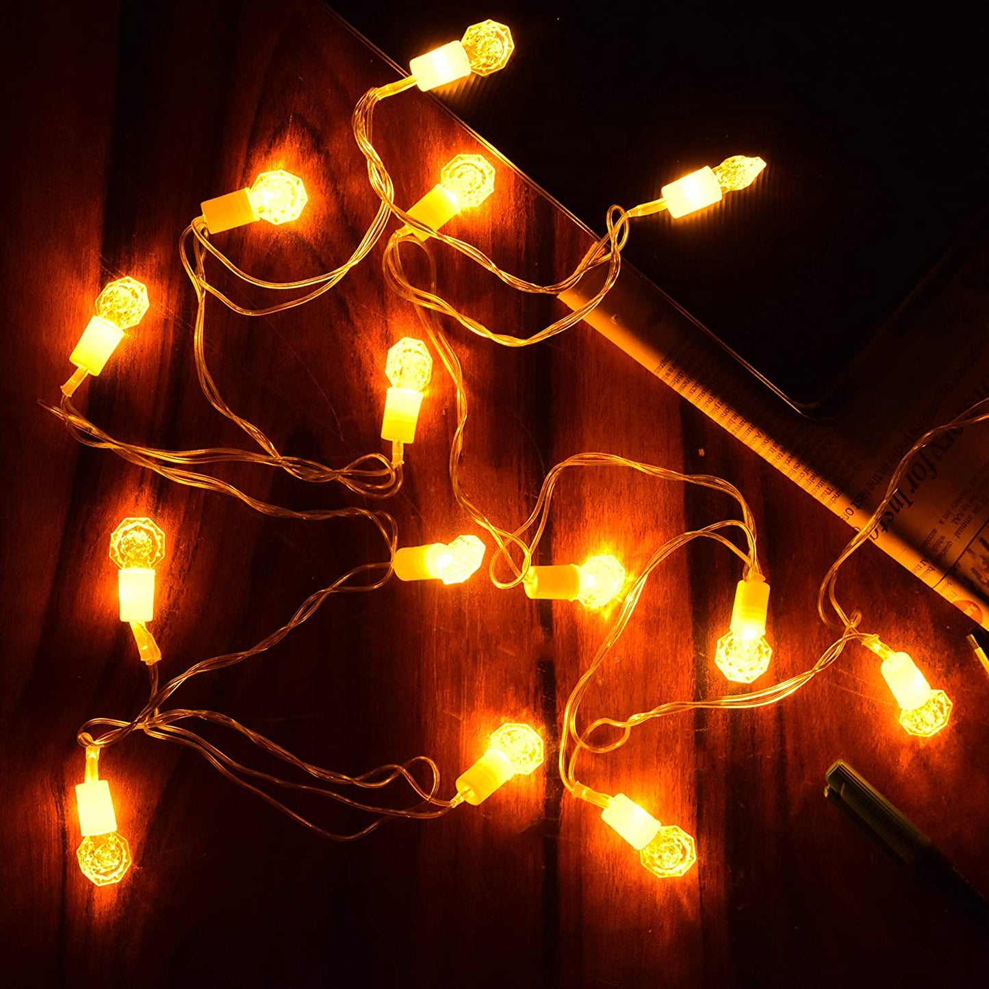 Small Wonder String Light (4 Meters, Gold)